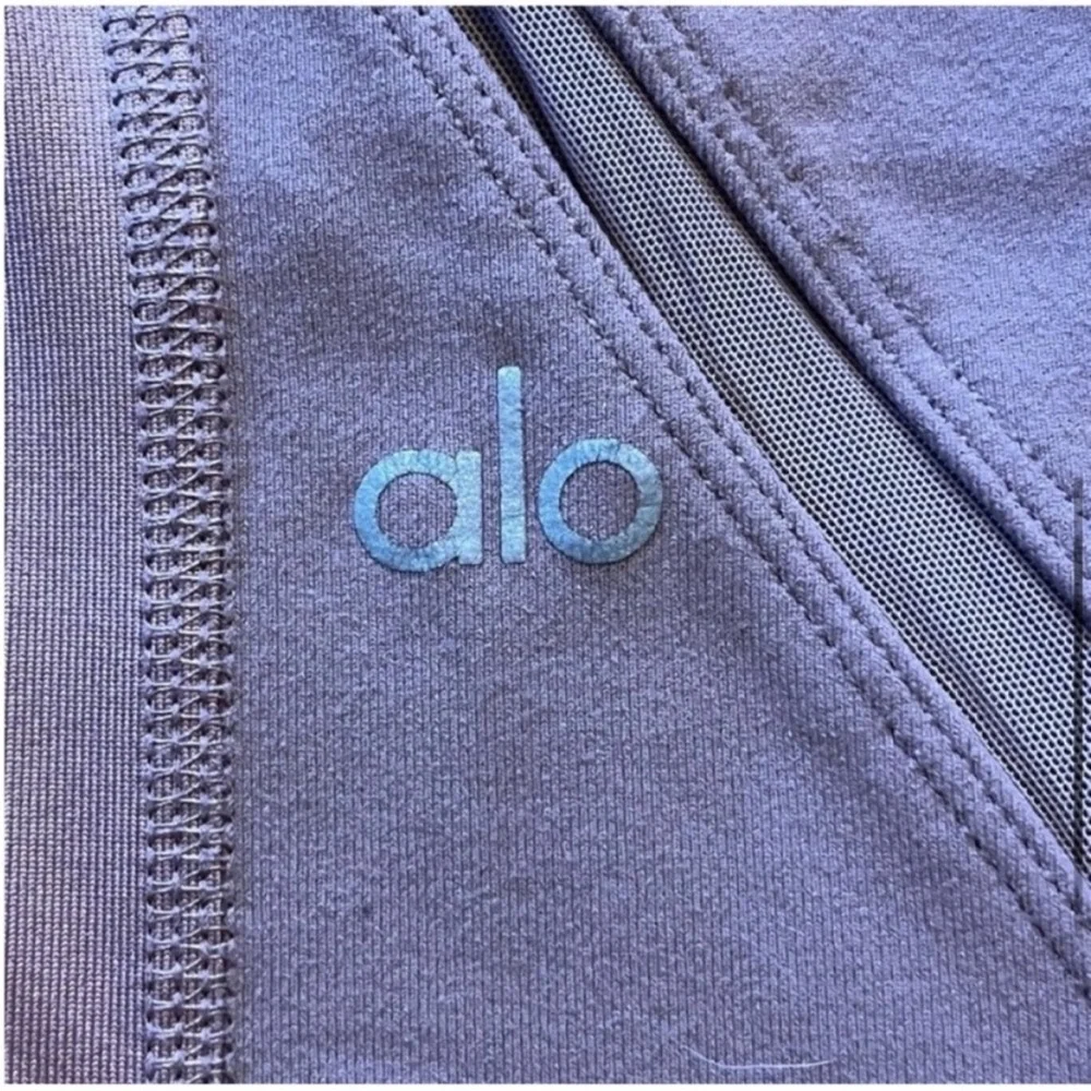 ALO Yoga Epic Leggings in pink size extra small XS